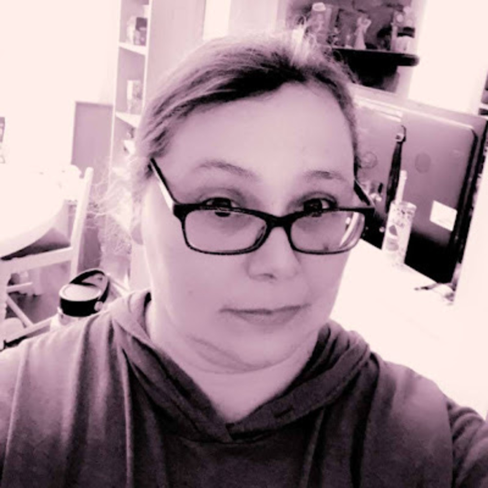 Meet your Posher, Roxanne